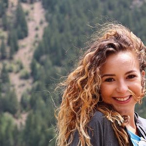 Meet your Posher, Elaina